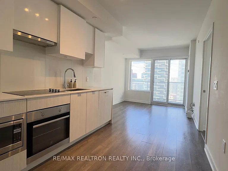 195 Redpath Ave #3411 — Photo 14