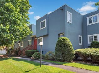 9 Maple Tree Ave APT B2, Stamford, CT 06906