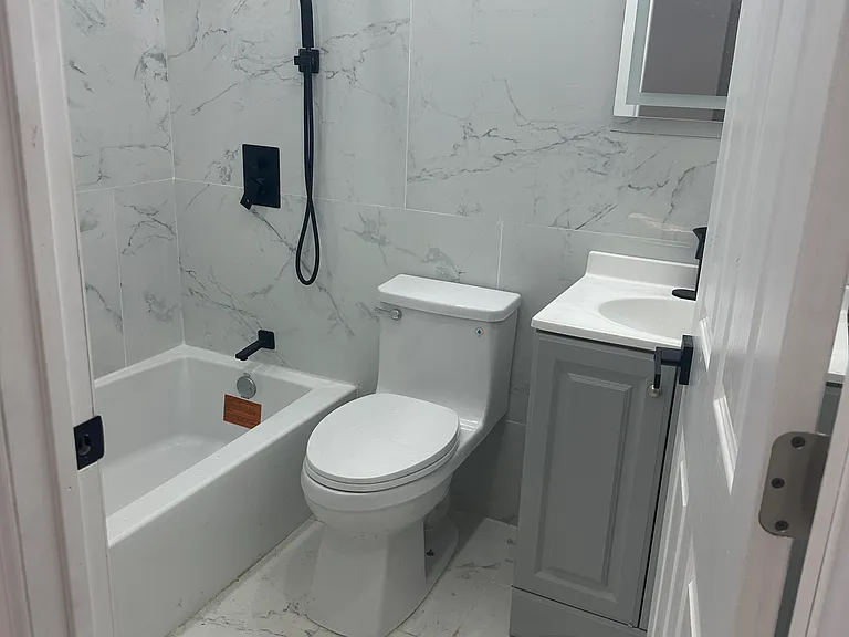 1319 Harrod Ave #4 — Photo 7