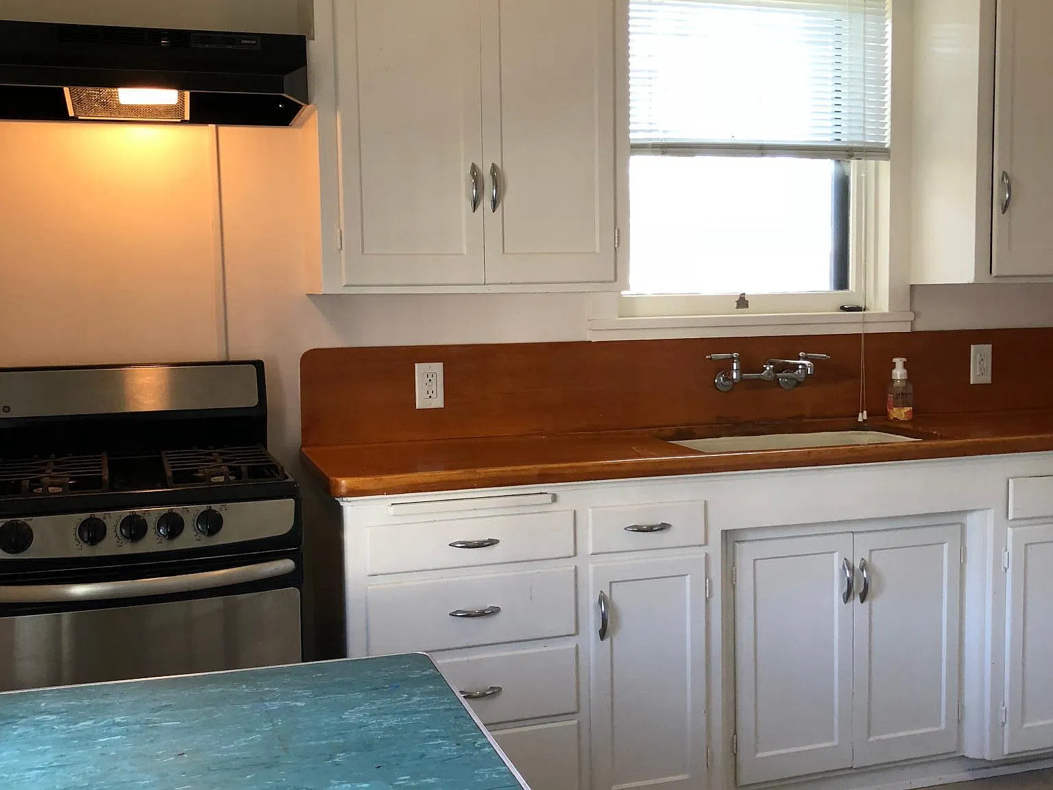 Studio, $995 — Photo 4