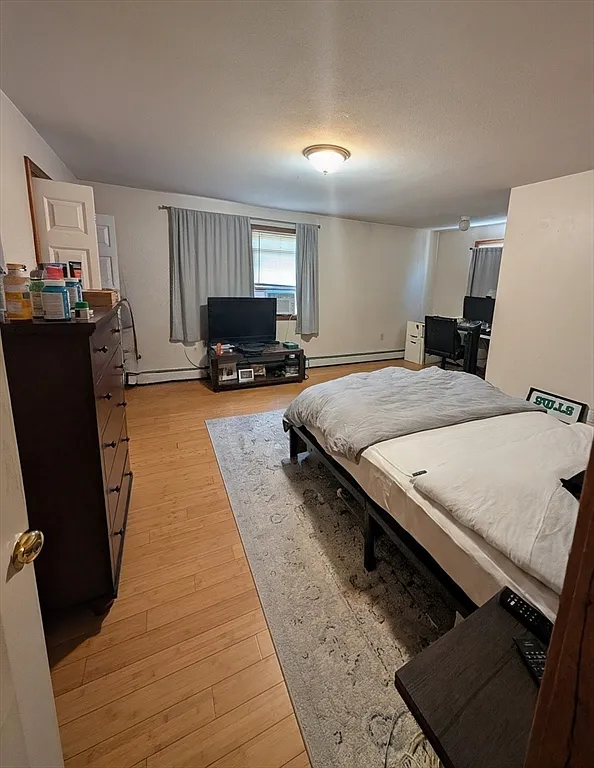 4 bed, 2.5 bath, 1971 sqft, $5,000 — Photo 3