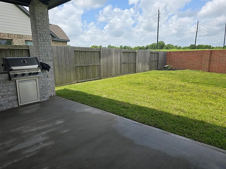 8711 Fox Trail Dr — Photo 27