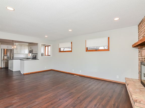 4th image of 6840 Sheridan Ave S