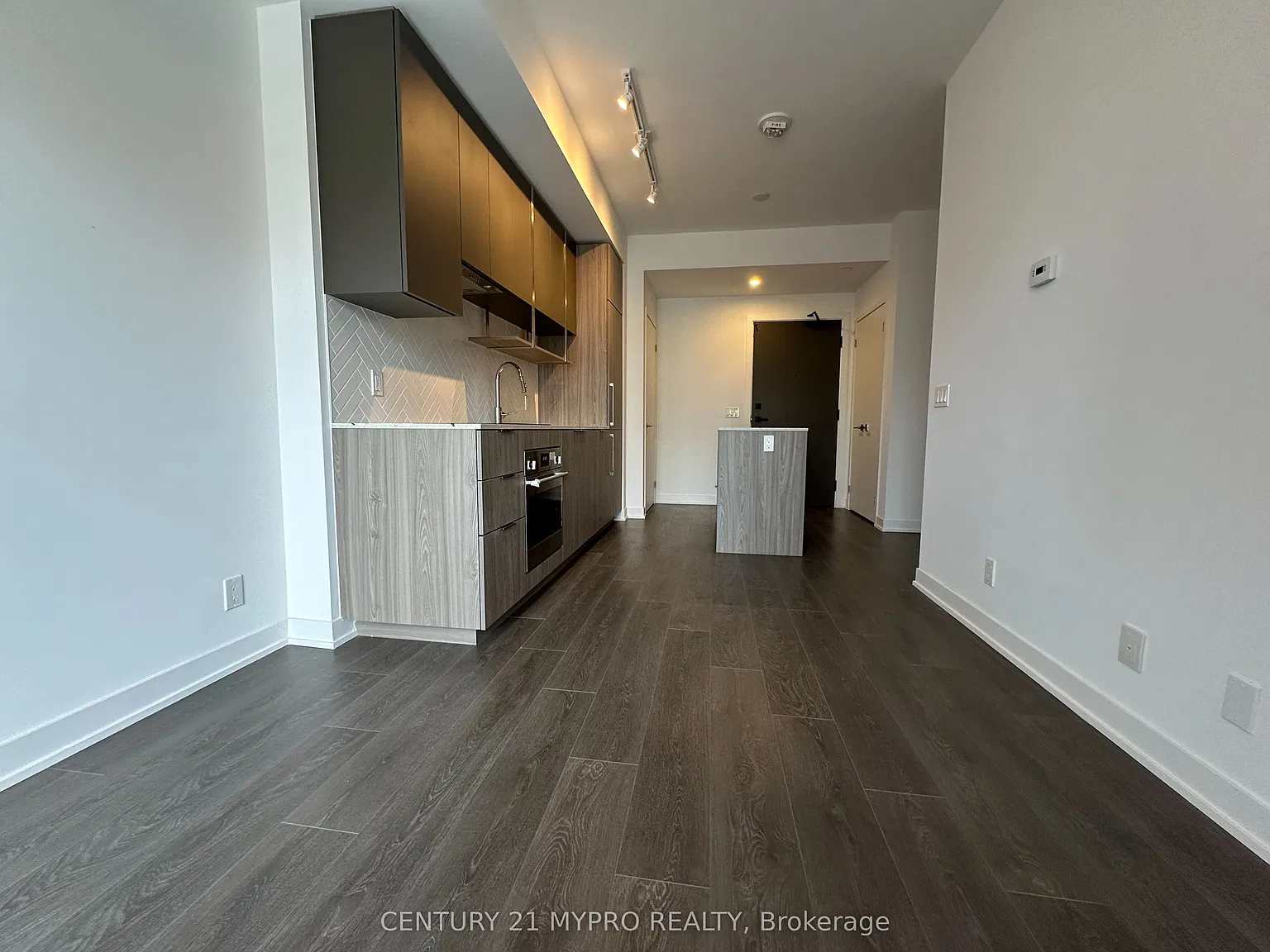 1 bed, $2,200 — Photo 2