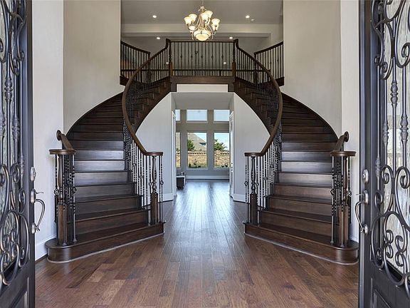 5th image of 2806 Auburn Cliff Trl