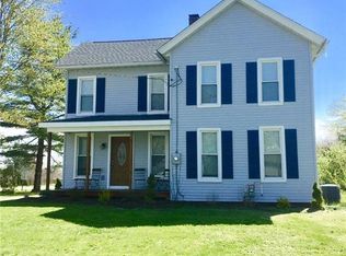 10480 South St, Garrettsville, OH 44231