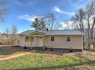 172 Hillcrest Cir, Saltville, VA 24370