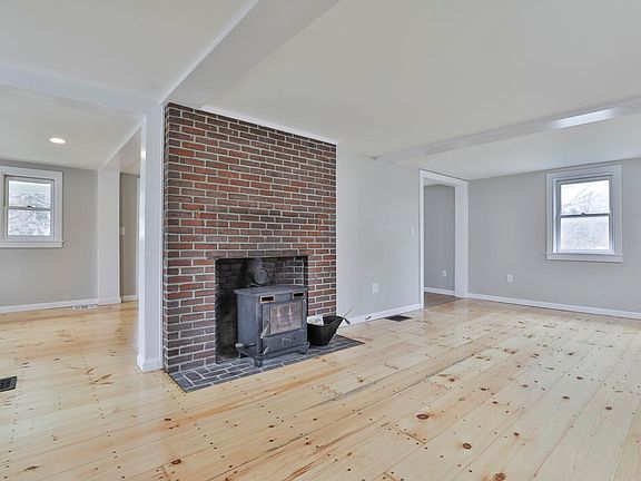 4th image of 17 Derry Road