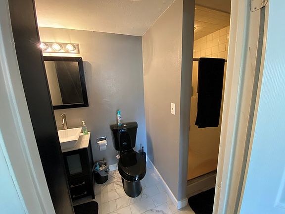 2nd image of 3717 Fairmont Dr