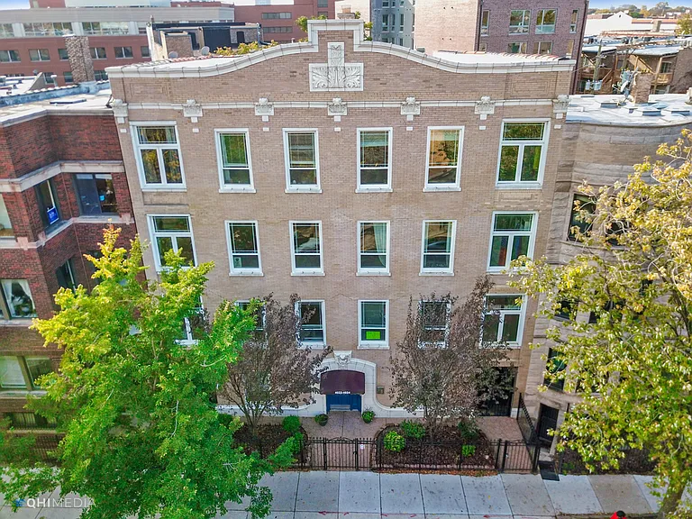 4022 N Clarendon Ave #201 — Photo 25