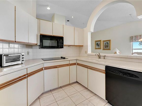 3rd image of 6200 Sunnyvale Dr #5