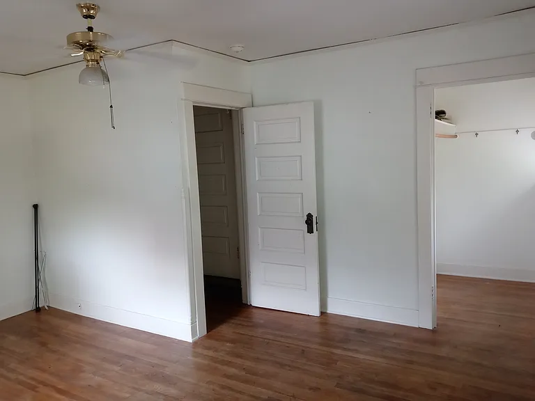 528 Glenwood Ave SE — Photo 17