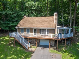 21 Deer Run Dr, High Bridge, NJ 08829