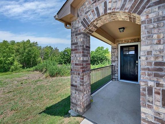 4th image of 3100 Crystal Bend Dr