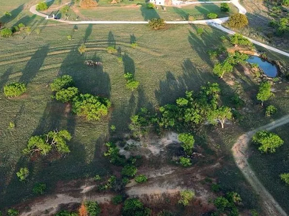 259 Klenin Pl, Fredericksburg, TX 78624