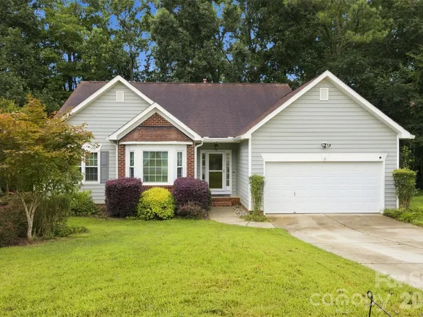 439 Glencrest Dr, Stanley, NC 28164