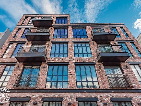 4th image of 82 Jefferson St #6D