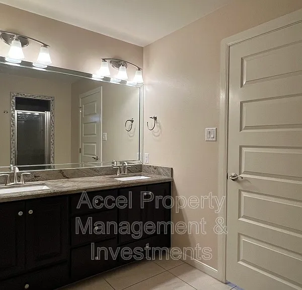 711 Abbott Ave — Photo 16