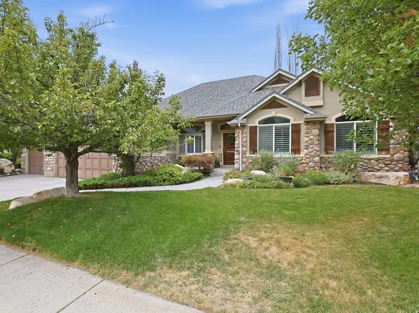 4668 S Bountiful Ridge Dr, Bountiful, UT 84010