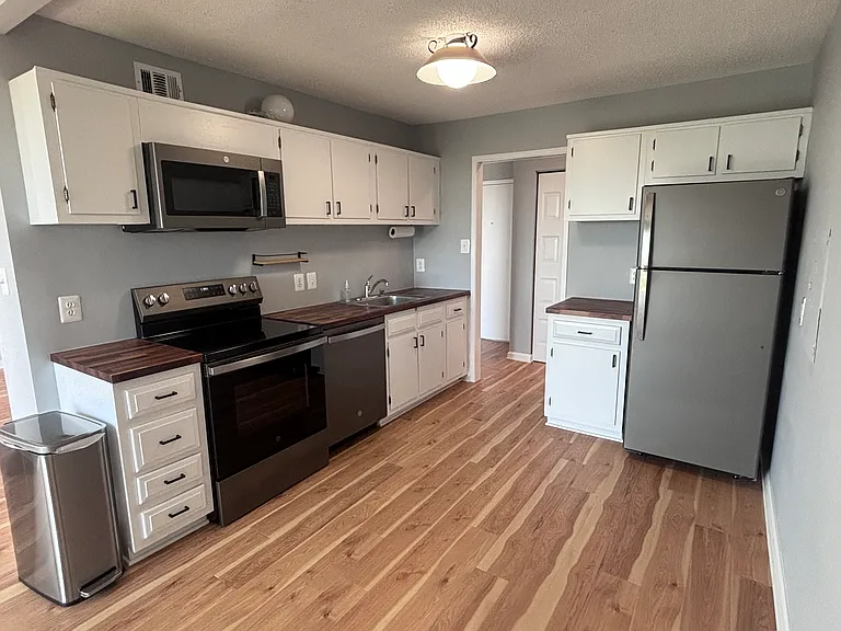 2311 Pimmit Dr #1217 — Photo 1