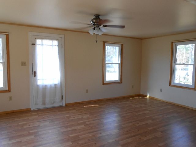 2nd image of 25725 Cave Neck Rd