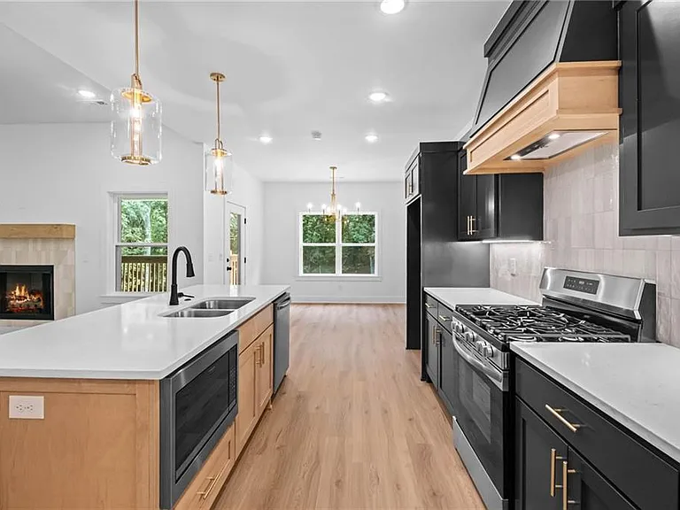 6 Tarland Ln — Photo 8