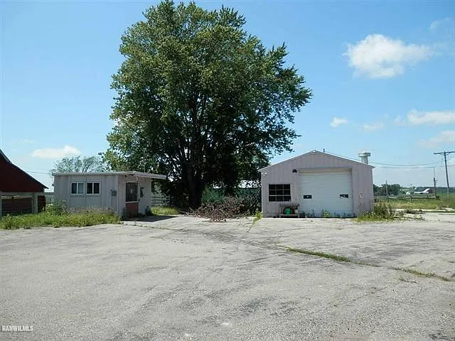 6731 Highway 81 — Photo 8