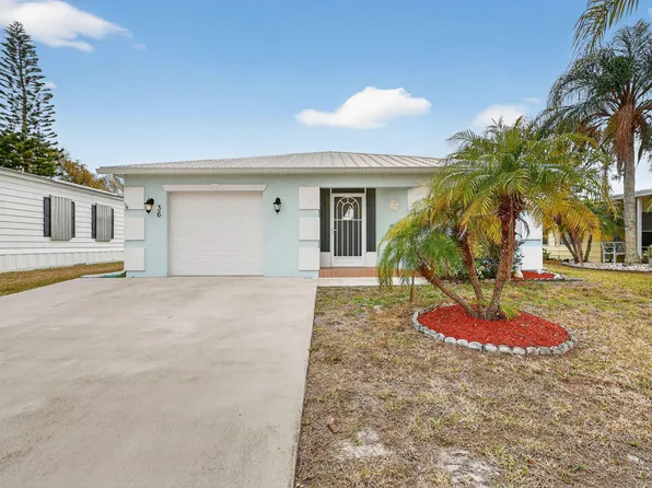 36 Ipanema Way, Fort Pierce, FL 34951