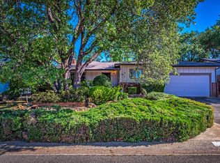 1816 Manchester Dr, Redding, CA