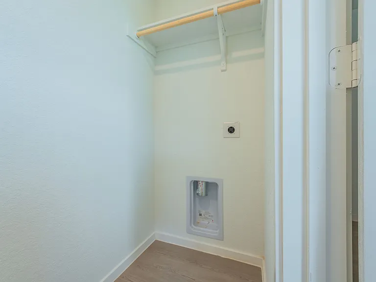 10839 Bernal Cv — Photo 18