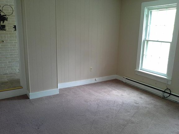 Bedroom/living area