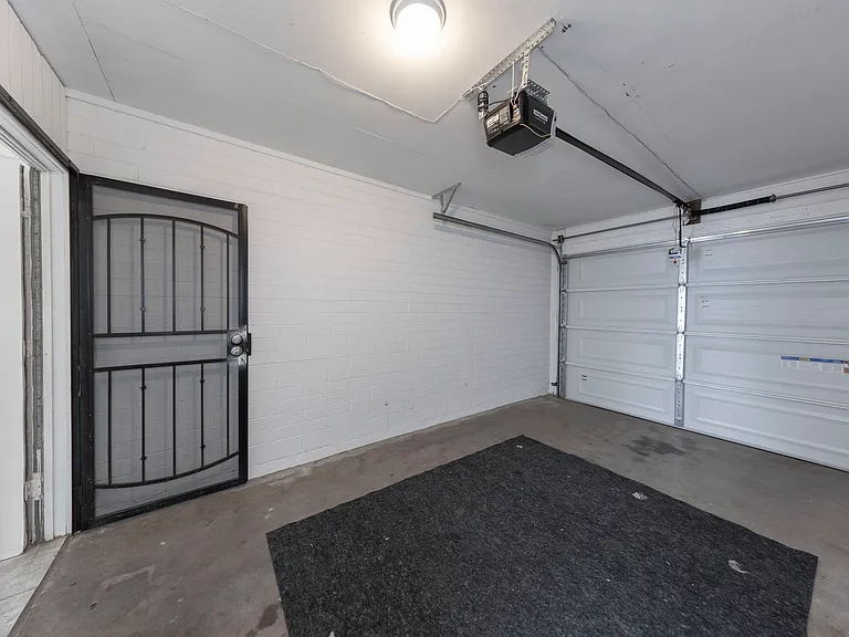 1333 E Orange St — Photo 11