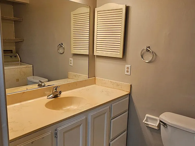 5275 Portland St #304 — Photo 13