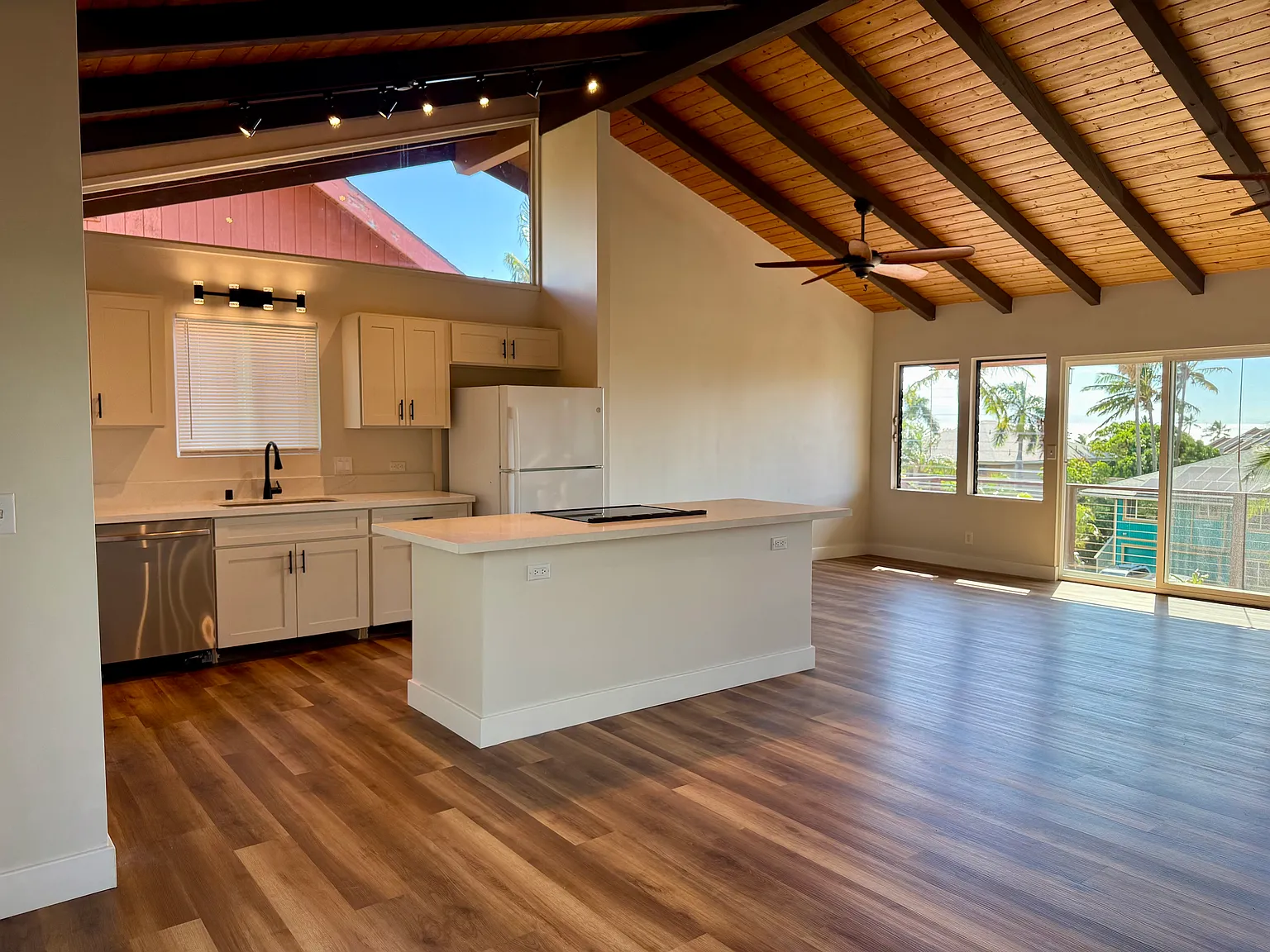 3882 Mahinahina St — Photo 1