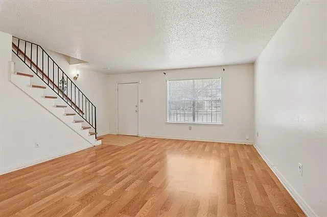 4129 Chateau Blvd #C — Photo 2