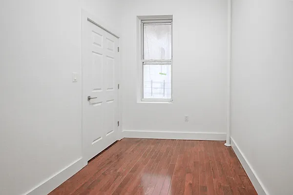 Rented by MySpaceNYC | media 21