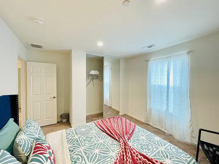 21202 Broken Stone Ct — Photo 9