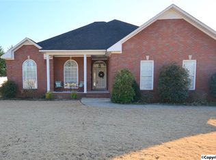 1004 Lilypad Cir SW, Hartselle, AL 35640
