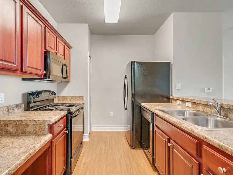 Victoria Park Apartments — Photo 30