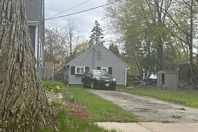 1st image of 1215 W Summer St
