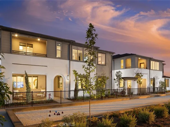 7103 Citron Ln, Cypress, CA 90630