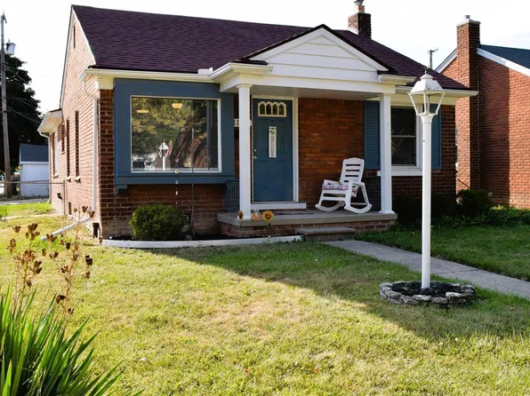 1136 18th St, Wyandotte, MI 48192