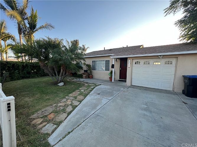 1st image of 14523 Cabrillo Ave