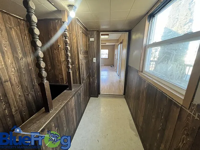 1131 S Greenwood Ave — Photo 4