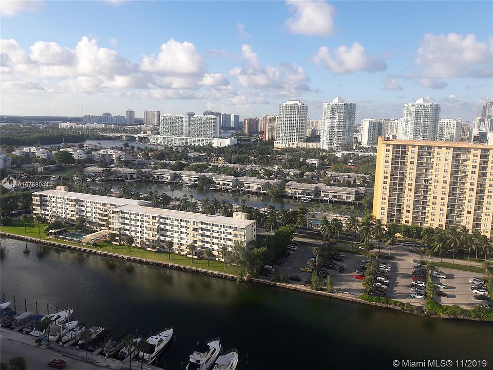 1st image of 100 Bayview Dr Ph 2