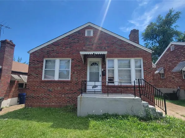 1810 Eton Ln, Saint Louis, MO 63147