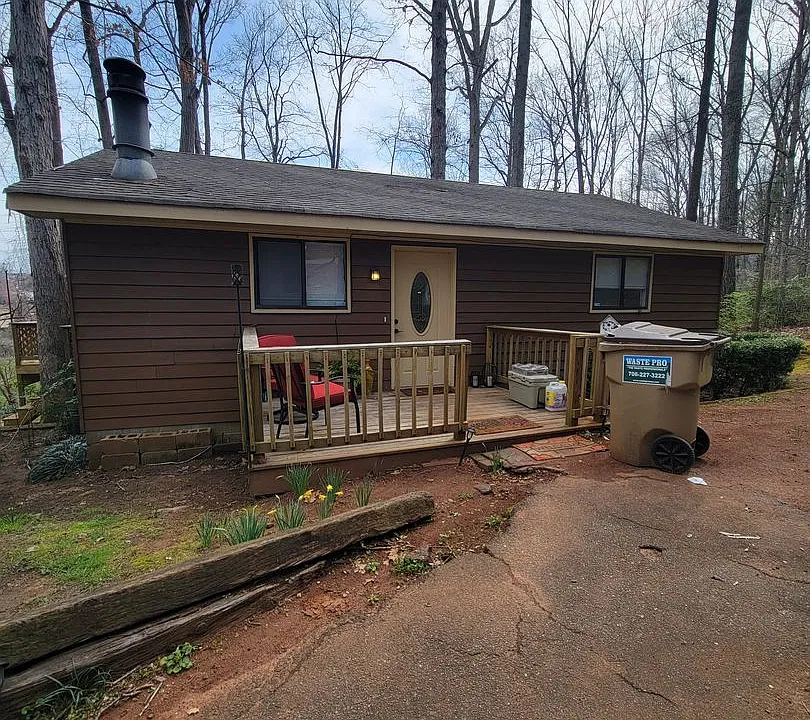 84 Cedar Dr