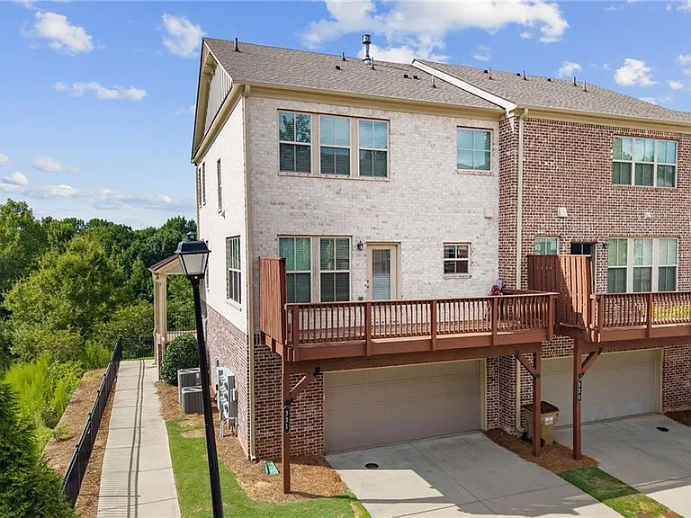 331 Northaven Ave — Photo 50