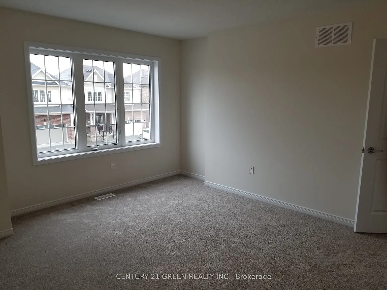 4 bed, $2,999 — Photo 4