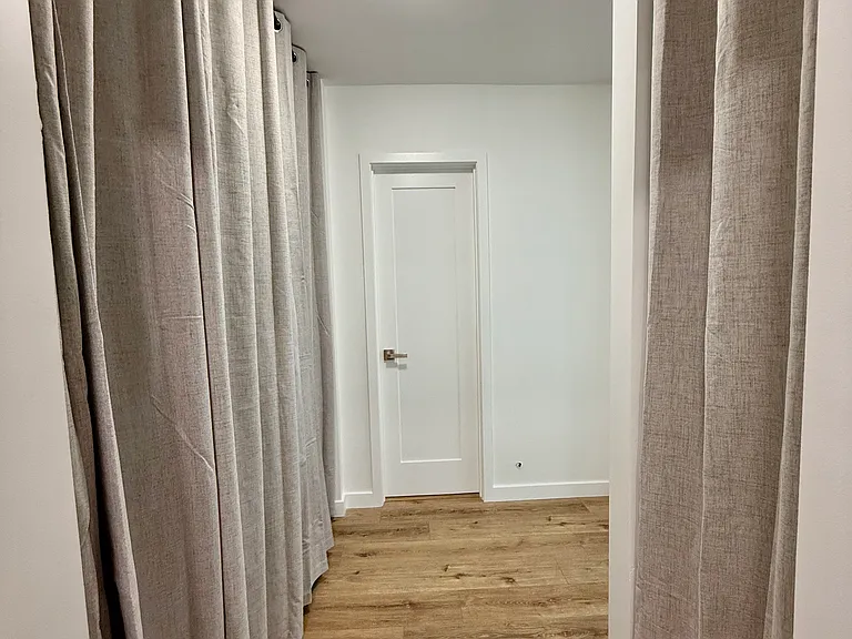 1662 W 2nd St #10 — Photo 9